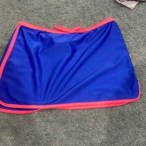 A cover up/bathing suit skirt